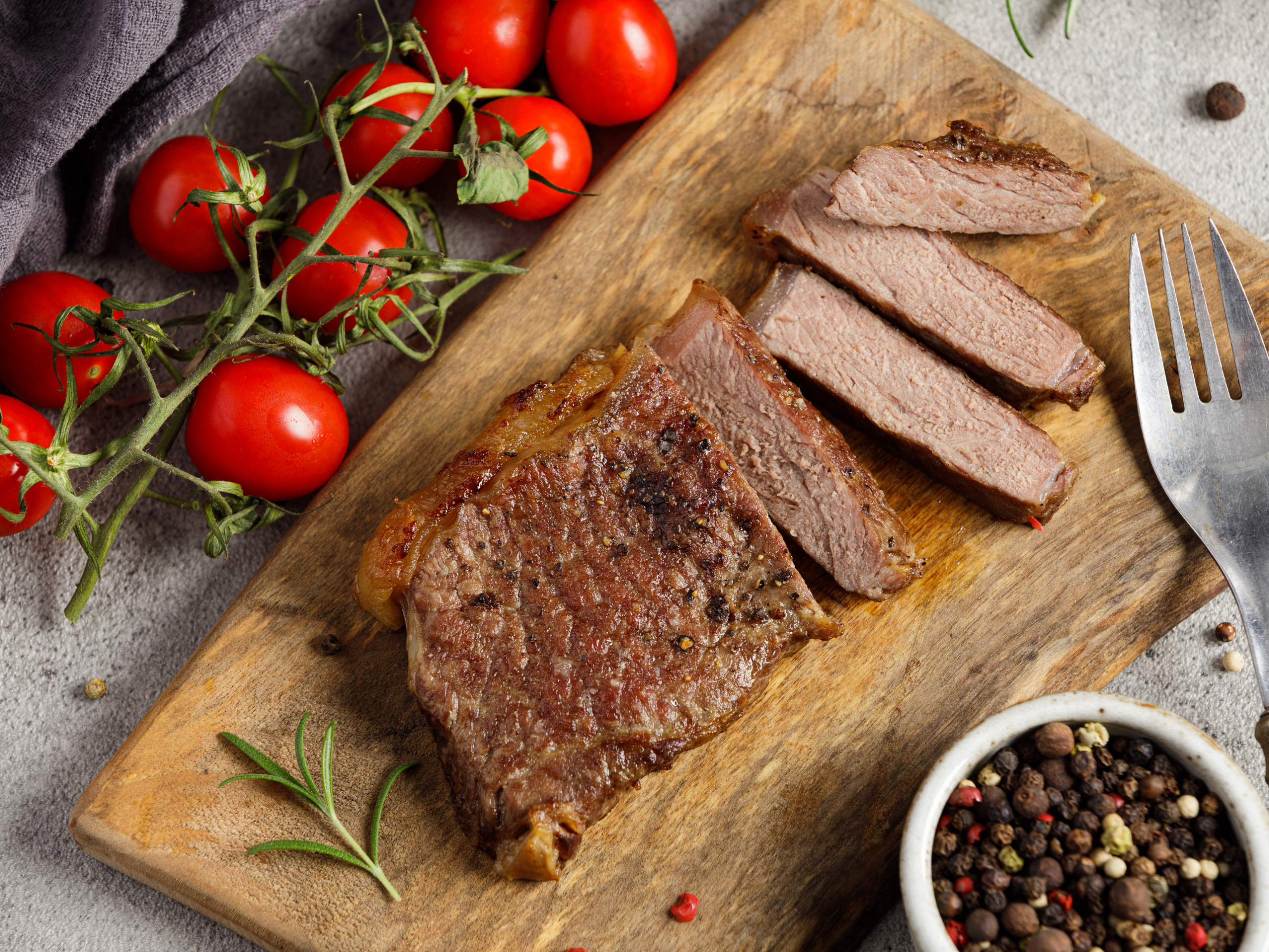 why is my steak grey